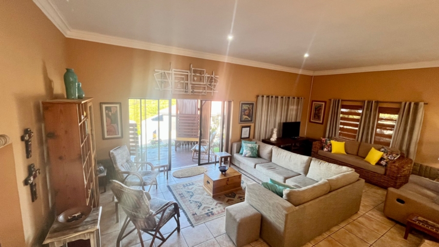 3 Bedroom Property for Sale in Avonddans Western Cape